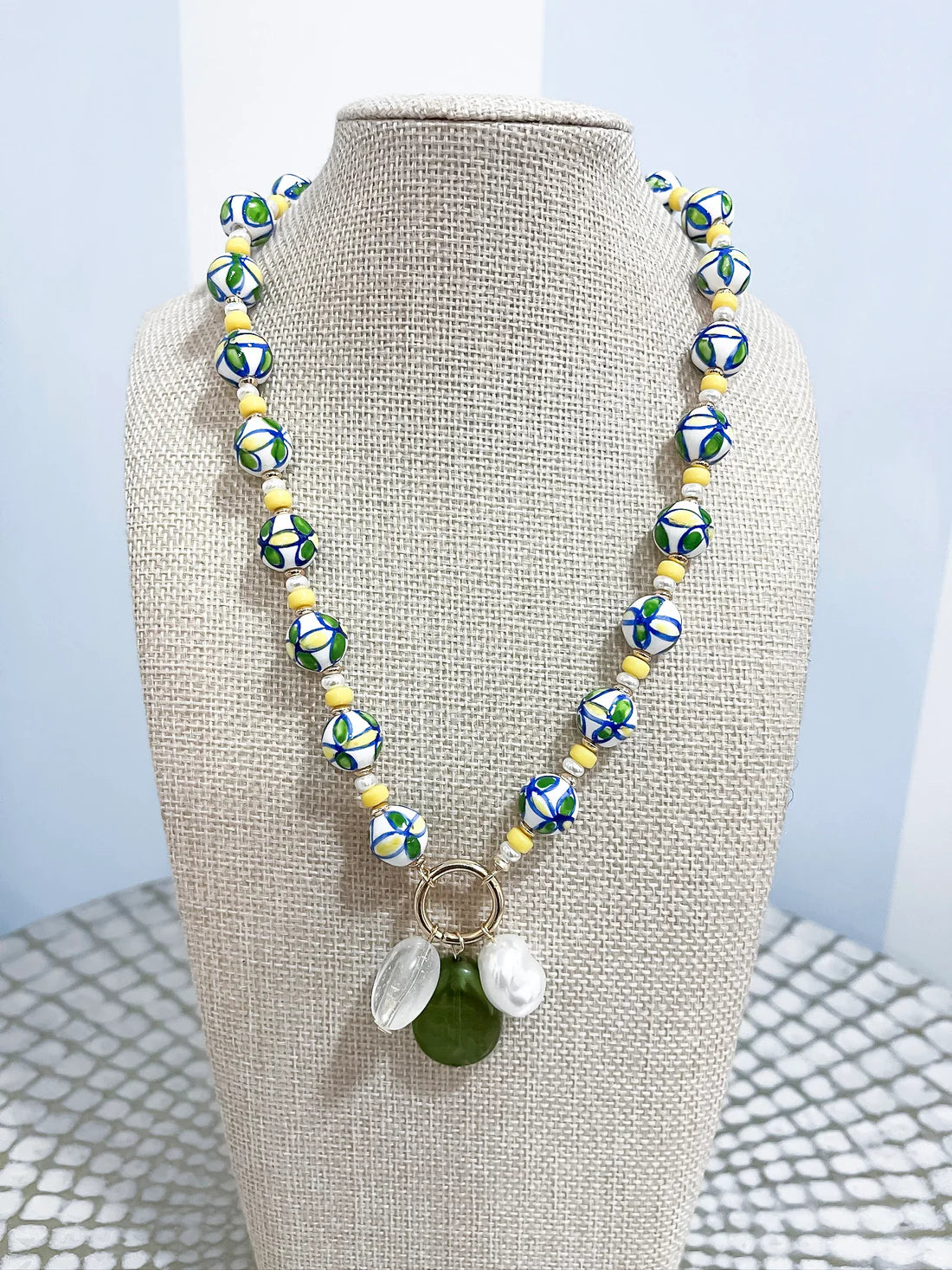 Mosaic Pearl Beaded Necklace - Yellow