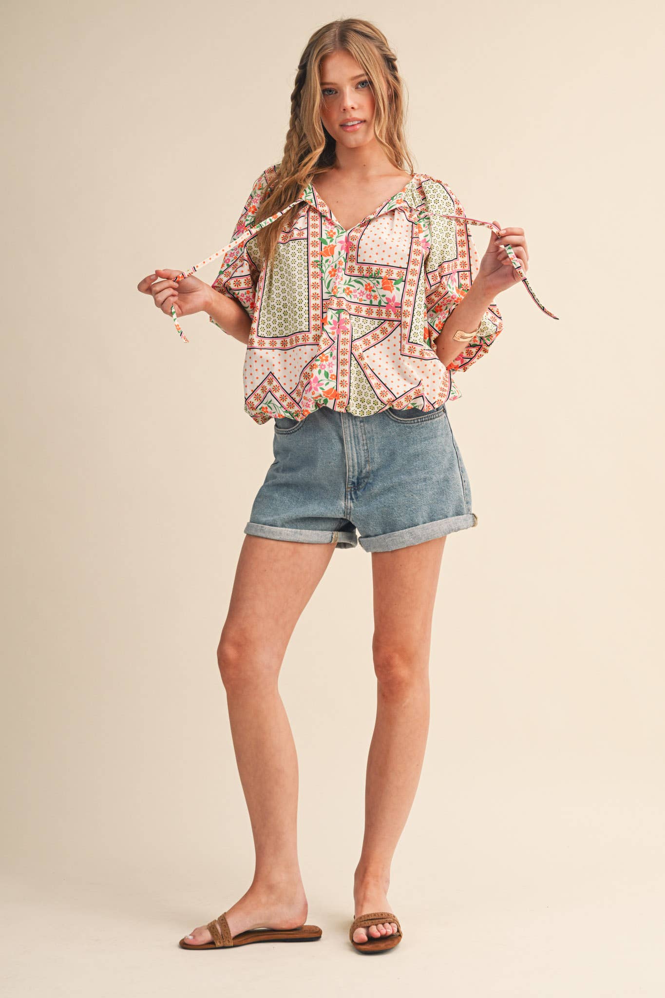 EXCLUSIVE FLORAL PRINT BUBBLE TOP MTP4741: IVORY MULTI FLORAL