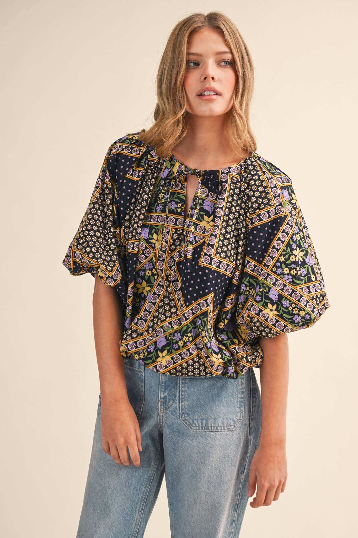 EXCLUSIVE FLORAL PRINT BUBBLE TOP MTP4741: IVORY MULTI FLORAL
