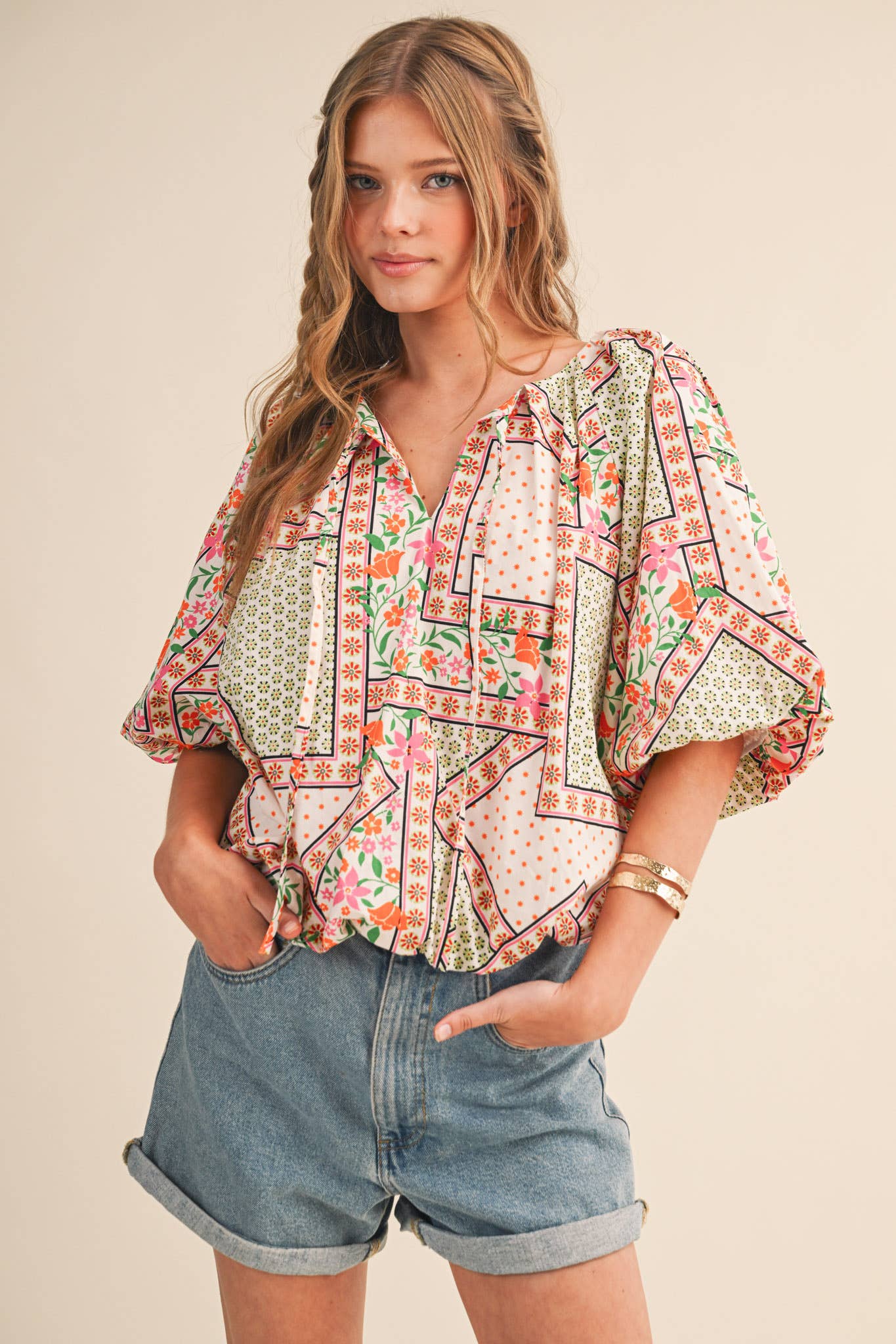 EXCLUSIVE FLORAL PRINT BUBBLE TOP MTP4741: IVORY MULTI FLORAL