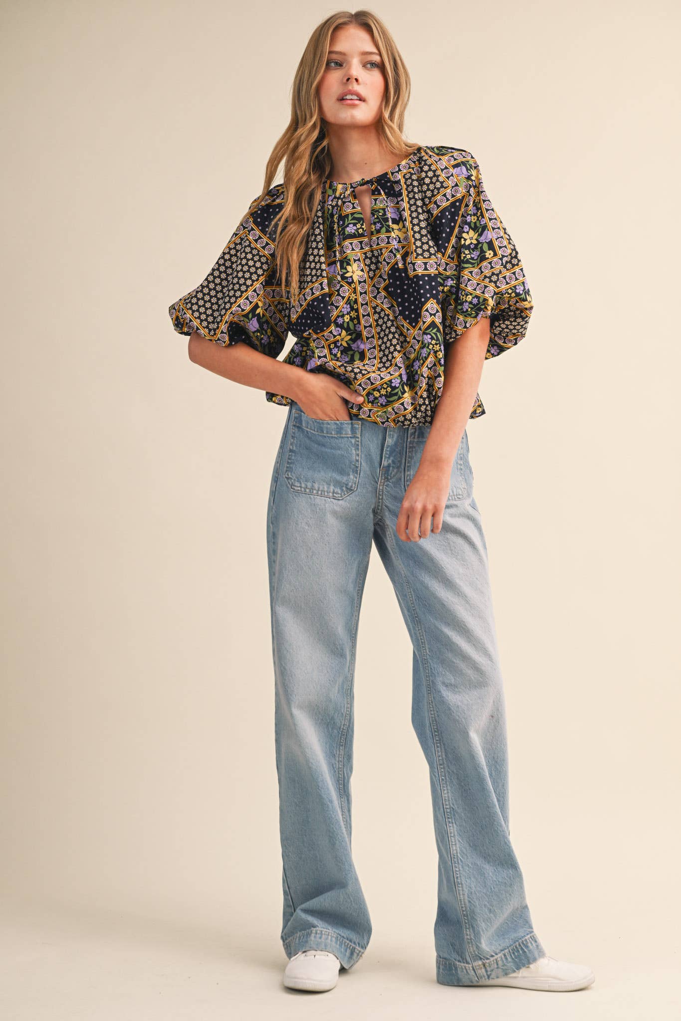 EXCLUSIVE FLORAL PRINT BUBBLE TOP MTP4741: IVORY MULTI FLORAL