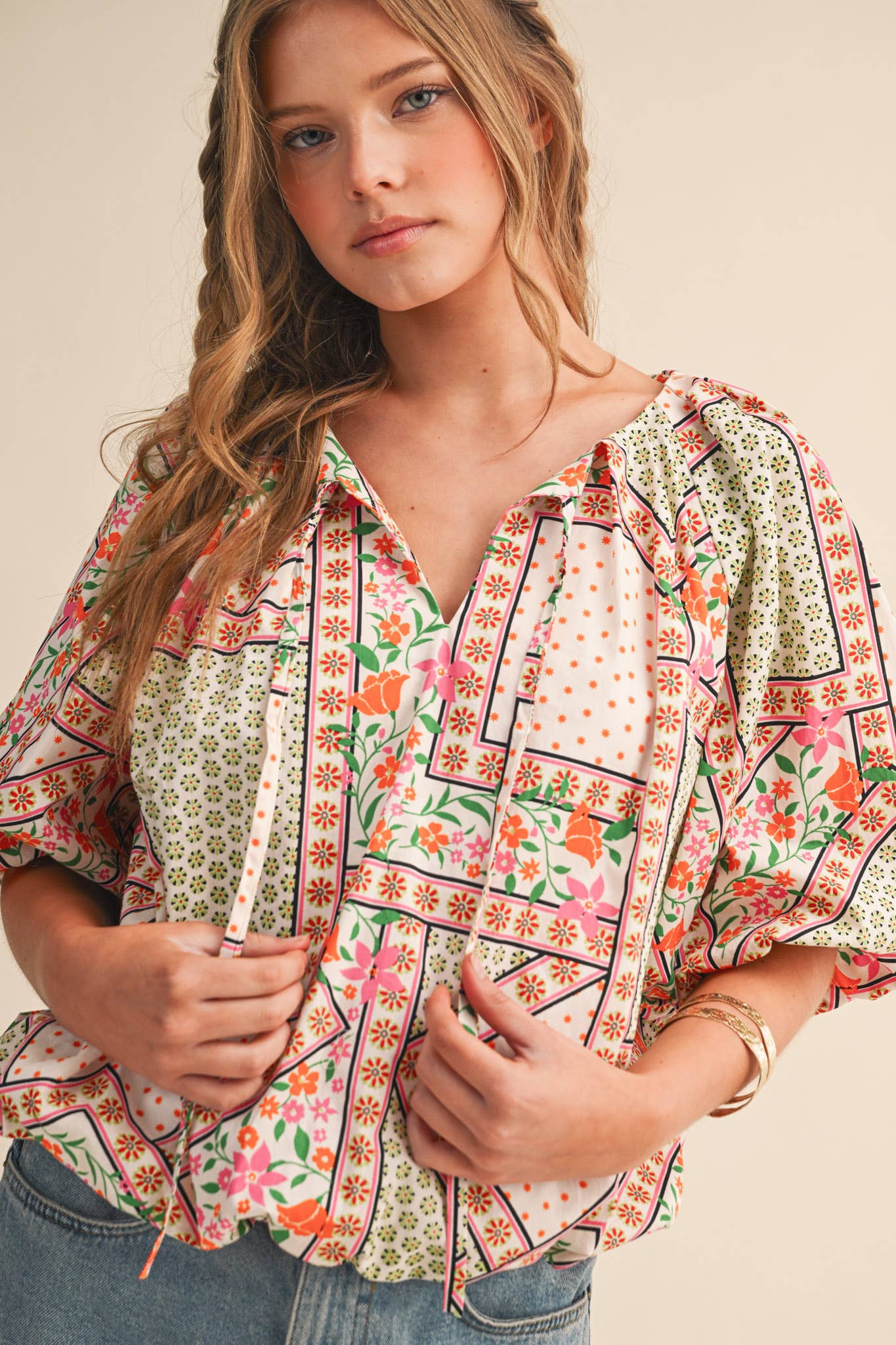 EXCLUSIVE FLORAL PRINT BUBBLE TOP MTP4741: IVORY MULTI FLORAL