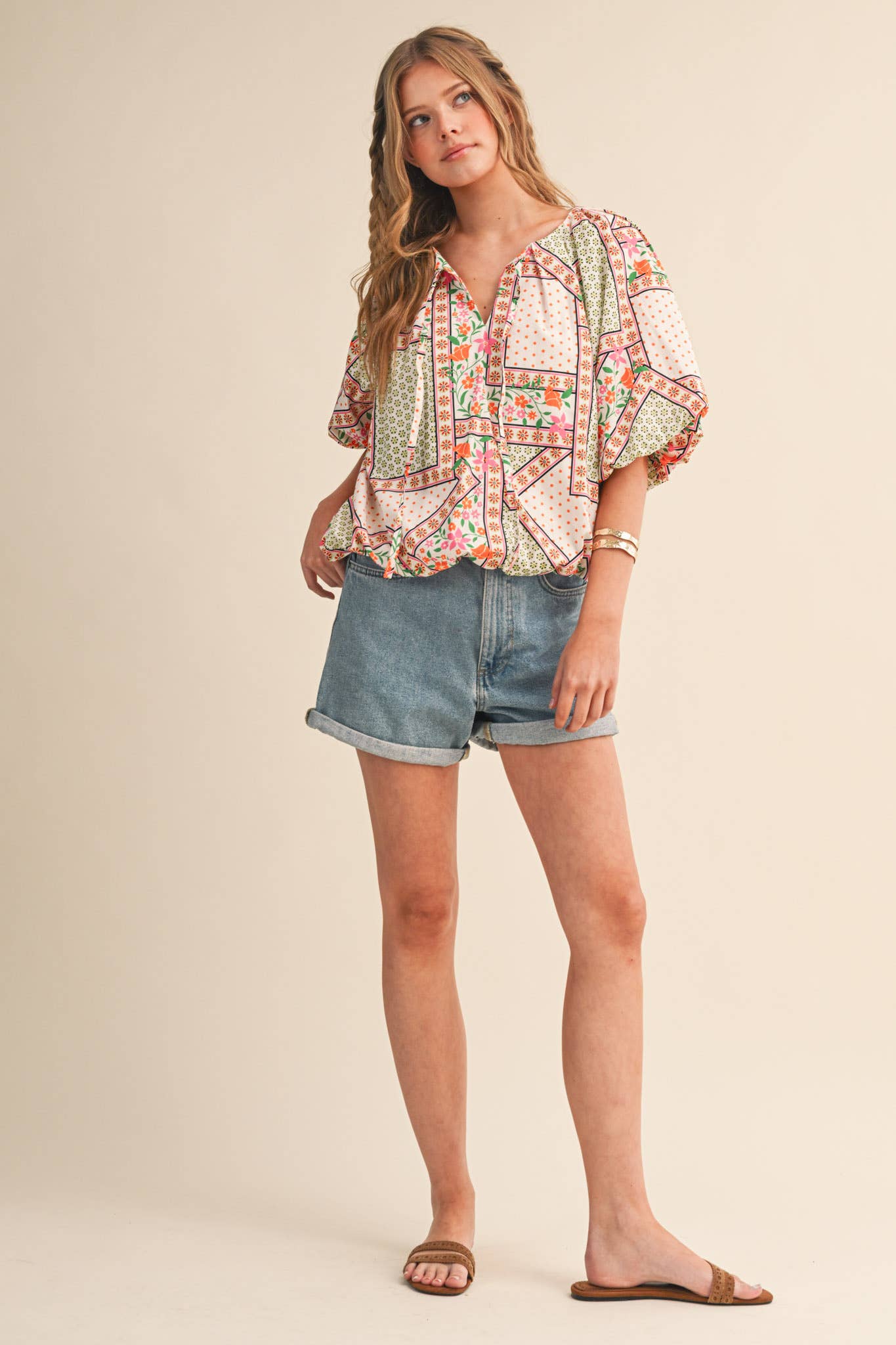 EXCLUSIVE FLORAL PRINT BUBBLE TOP MTP4741: IVORY MULTI FLORAL