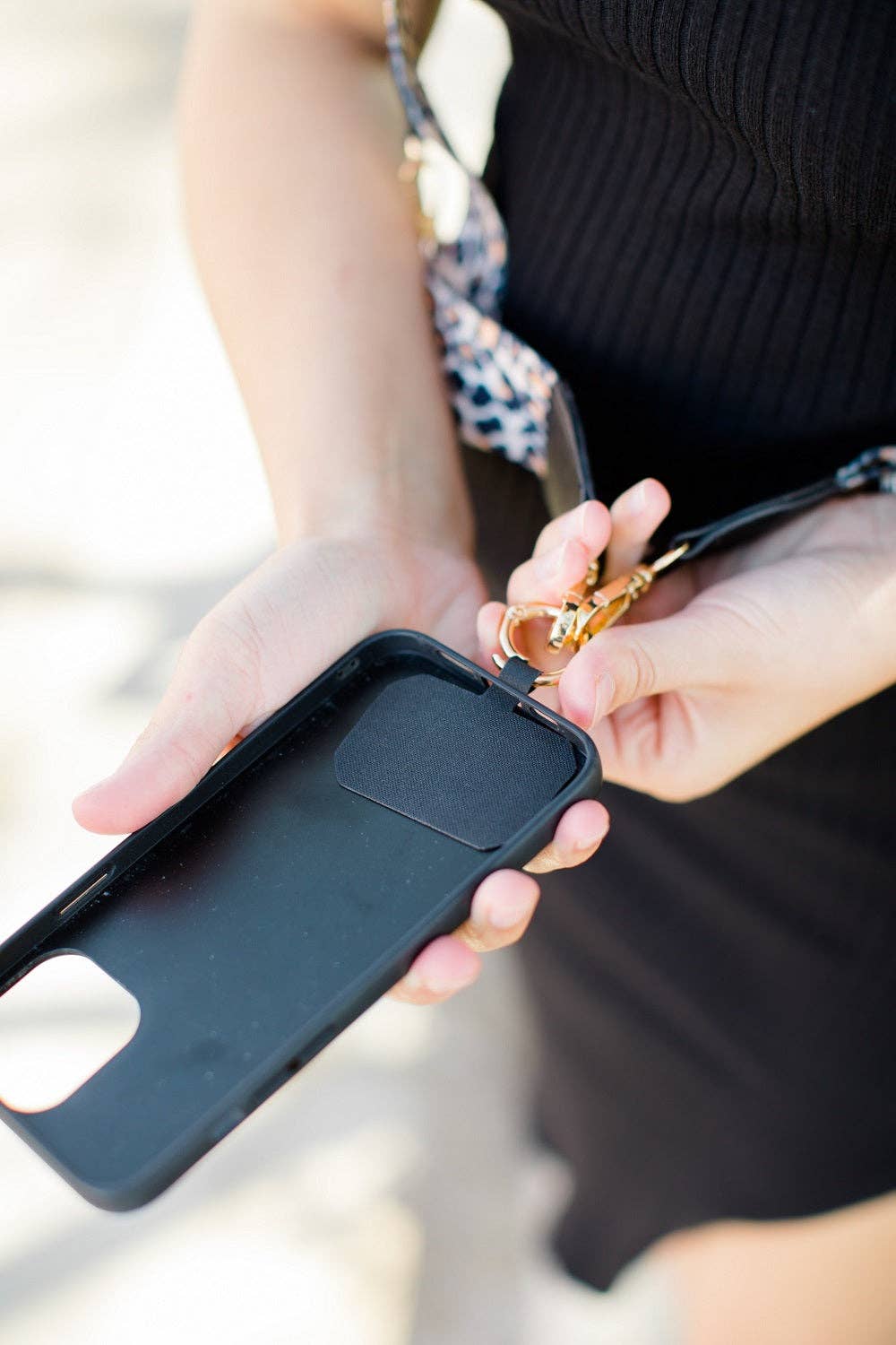 Clip & Go Chain w/Zippered Pouch: Silver