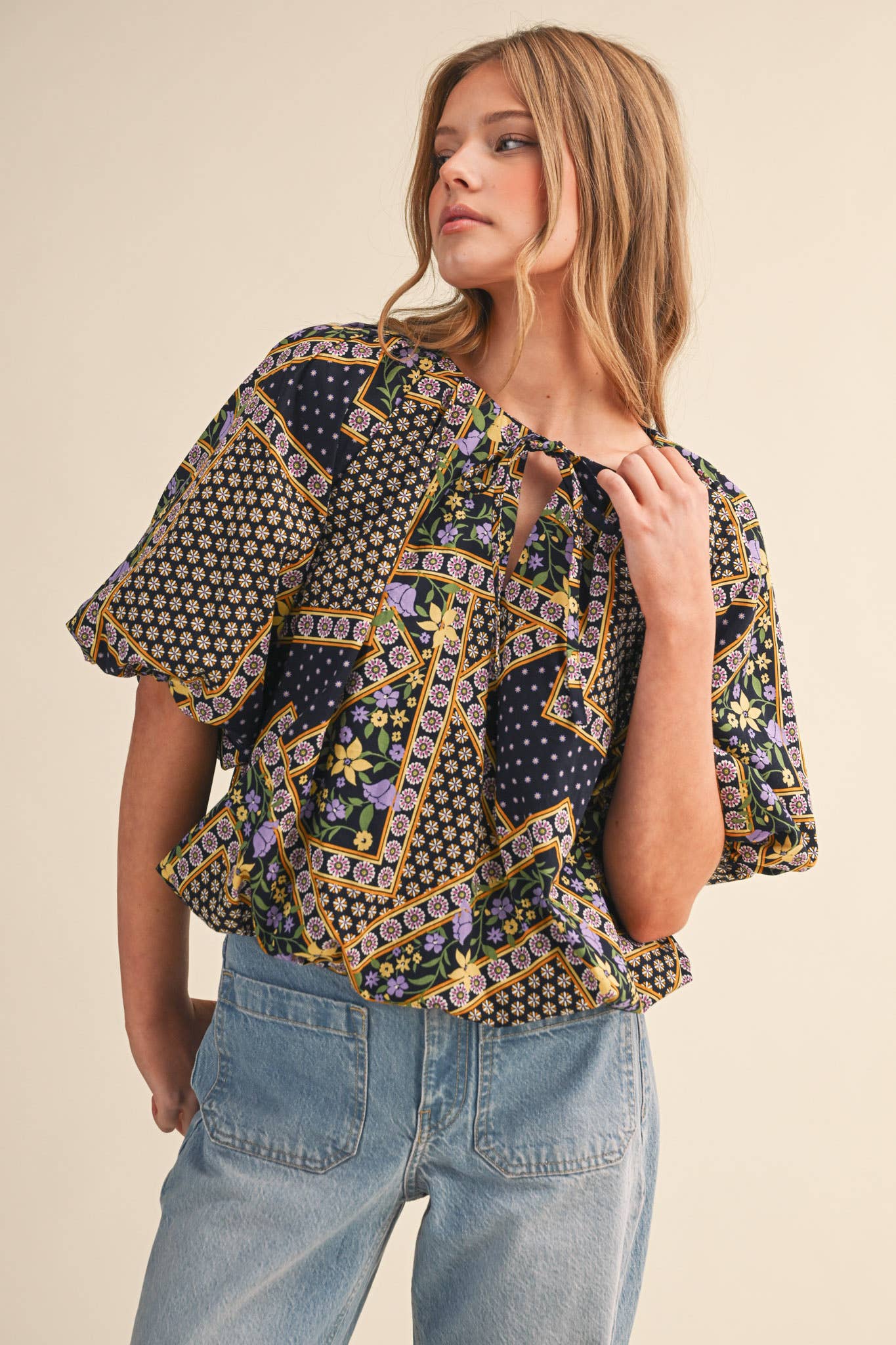 EXCLUSIVE FLORAL PRINT BUBBLE TOP MTP4741: IVORY MULTI FLORAL