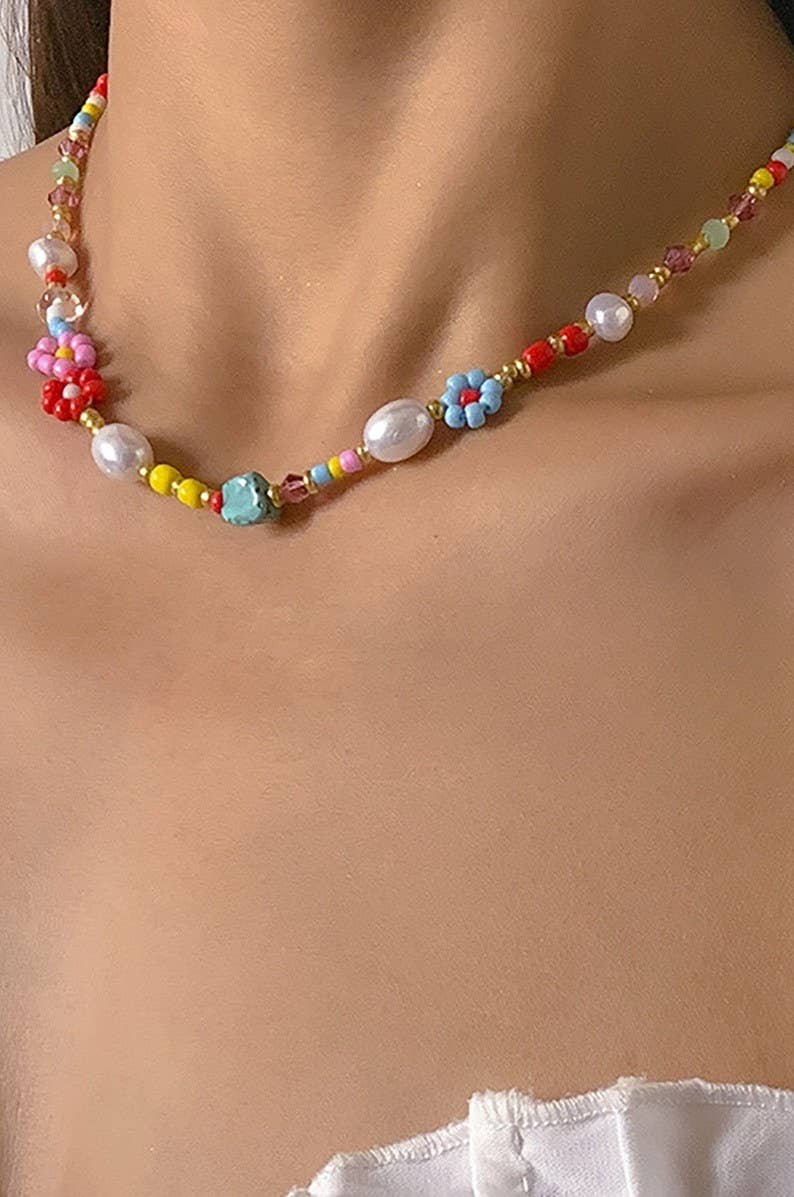 MULTI COLORED FLOWER DAISY PEARL STONE NECKLACE | GOLD
