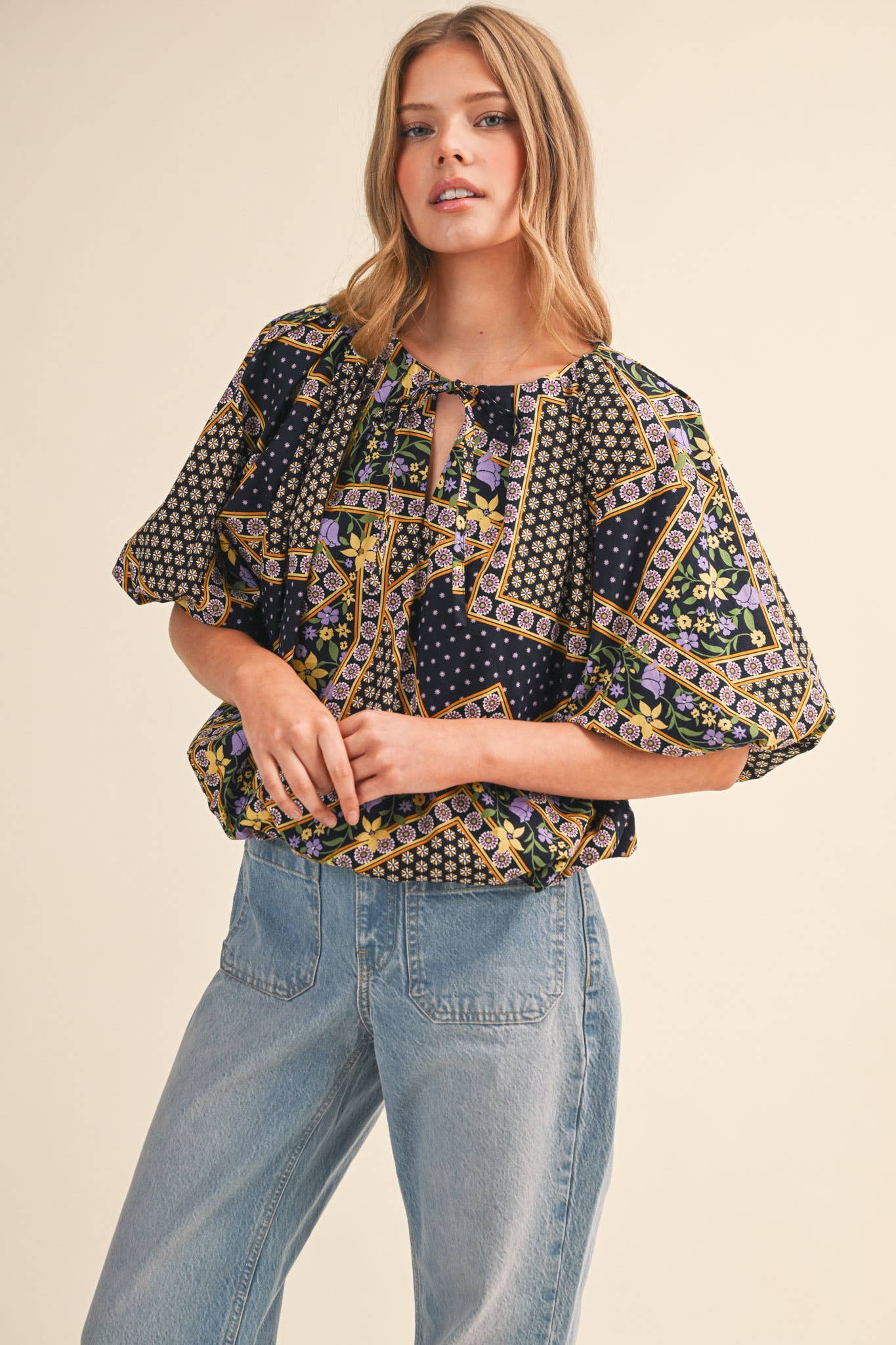 EXCLUSIVE FLORAL PRINT BUBBLE TOP MTP4741: IVORY MULTI FLORAL